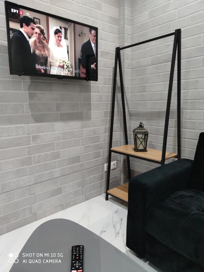 Modern Apartment With A Huge Terrace أثينا المظهر الخارجي الصورة