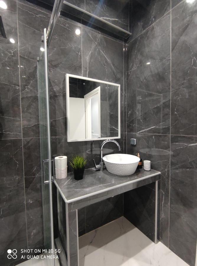 Modern Apartment With A Huge Terrace أثينا المظهر الخارجي الصورة