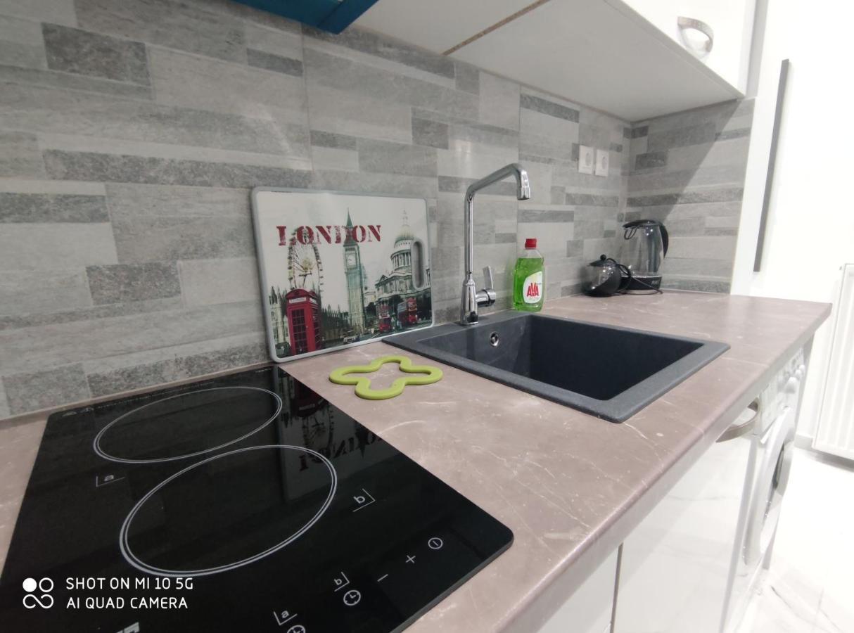 Modern Apartment With A Huge Terrace أثينا المظهر الخارجي الصورة